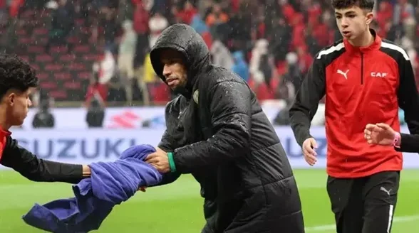 حارس السنغال يكشف أزمة المناشف بنهائي أفريقيا