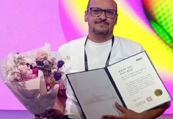 زبير الجلاصي يحصد الجائزة الكبرى للأفلام المدعومة بالذكاء الاصطناعي في قمة دبي