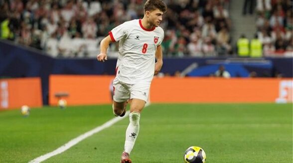 عودة الفاخوري إلى بيراميدز بعد توقيع عقود الانضمام