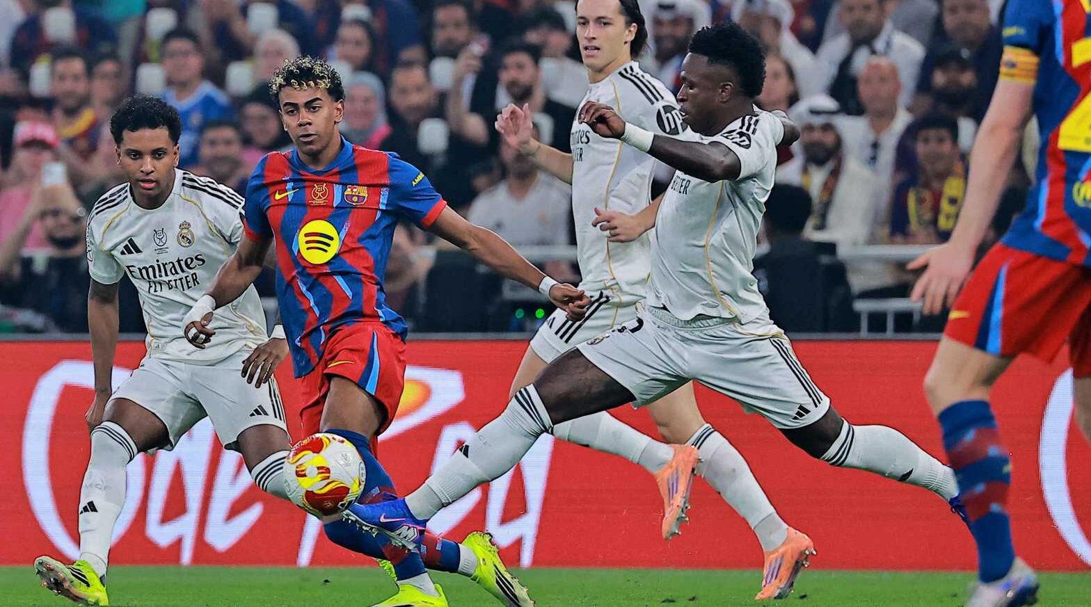 كل ما تحتاج معرفته عن كلاسيكو السوبر الإسباني: ملخص وأهداف مباراة برشلونة وريال مدريد