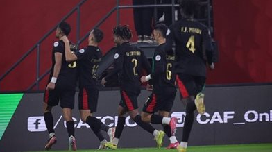 مباراة شبيبة القبائل والجيش الملكي في دوري أبطال أفريقيا