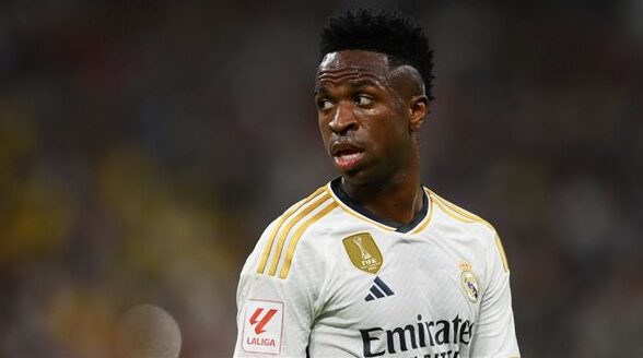 مستقبل فينيسيوس مع ريال مدريد مهدد بسبب غضب الجماهير