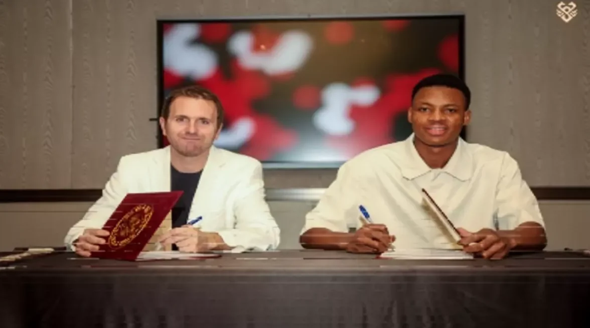 موهبة غينية 17 عامًا تنضم للخلود… هل ترفع الفريق من المركز الـ13؟