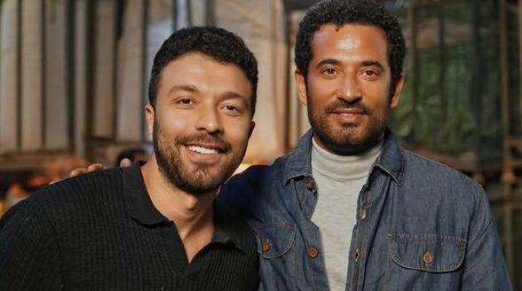 أحمد خالد موسى يمزح مع عمرو سعد حول اعتزاله ويقول “أنا وراك دائماً”