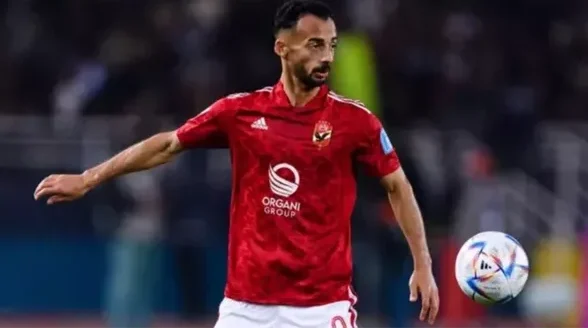 الأهلي يحدد شروط رحيل عبد القادر وشوبير يوضح التفاصيل