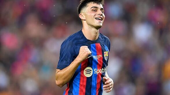 بيدري يستعد للعودة إلى برشلونة بعد غياب شهر كامل