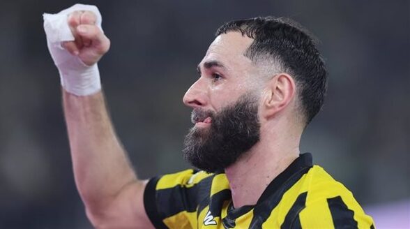 تقارير تكشف اقتراب بنزيما من الانتقال إلى الهلال بعد خلافه مع اتحاد جدة