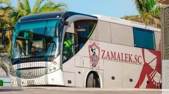 حافلة الزمالك تصل إلى ملعب السويس لمواجهة المصري