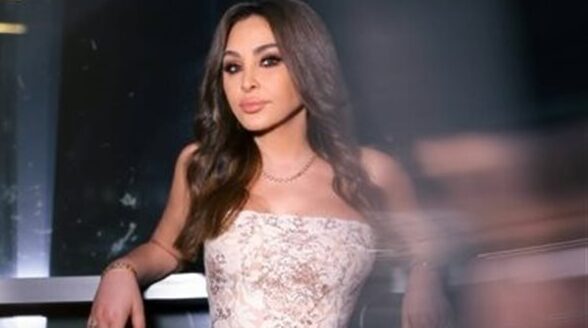 سعر فستان إليسا في حفلها الأخير في أبو ظبي