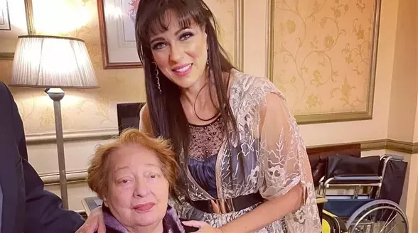 نقابة المهن التمثيلية تعلن وفاة والدة الفنانة نورهان ومكان الجنازة