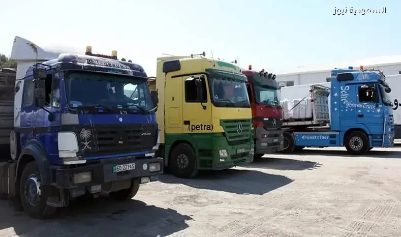 166 ألف شاحنة تعبر من السعودية إلى دول الجوار منذ 28 فبراير