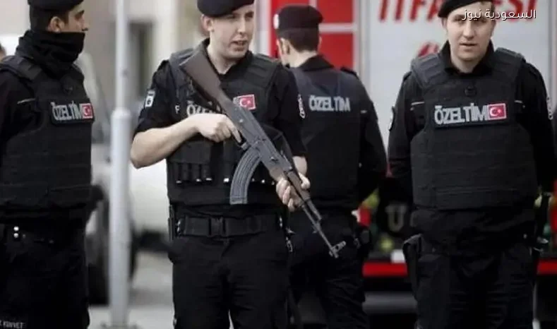 إطلاق نار قرب القنصلية الإسرائيلية في إسطنبول يوقع قتلى وجرحى