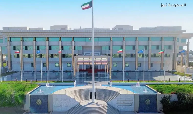 الداخلية الكويتية تطلب من السكان البقاء في المنازل من 12 مساءً حتى 6 صباحًا