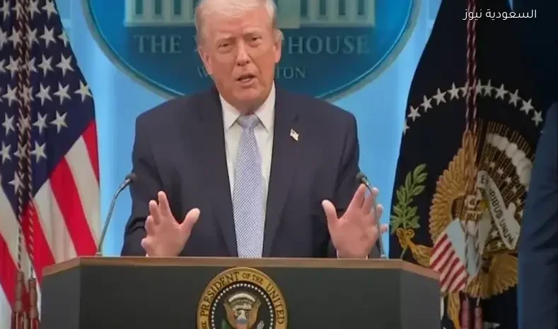 ترامب ينفعل على مراسل نيويورك تايمز: فقدتم مصداقيتكم أنتم مزيفون