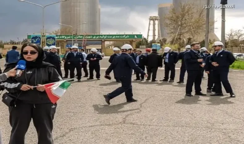 موظفو منشآت الطاقة في إيران يشكلون سلاسل بشرية مع اقتراب انتهاء مهلة ترامب