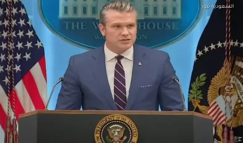 وزير الدفاع الأمريكي يكشف عن أول رسالة من الطيار الذي سقطت طائرته في إيران